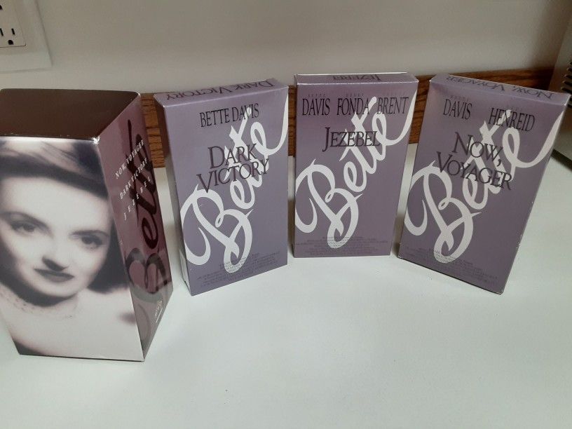 BETTE DAVIS GIFT SET VHS TAPES