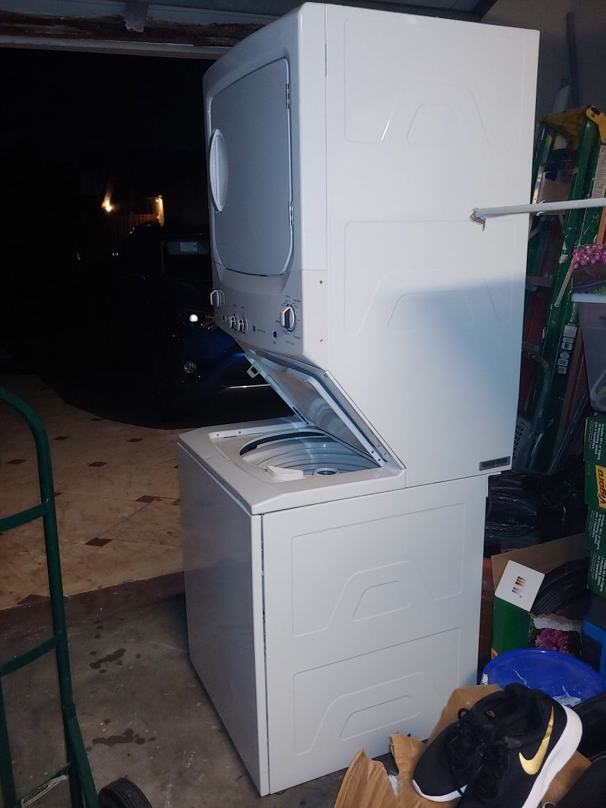 Washer and dryer combo 27'' electric