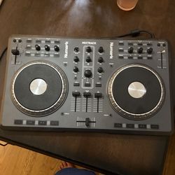 Numark Mixtrack 