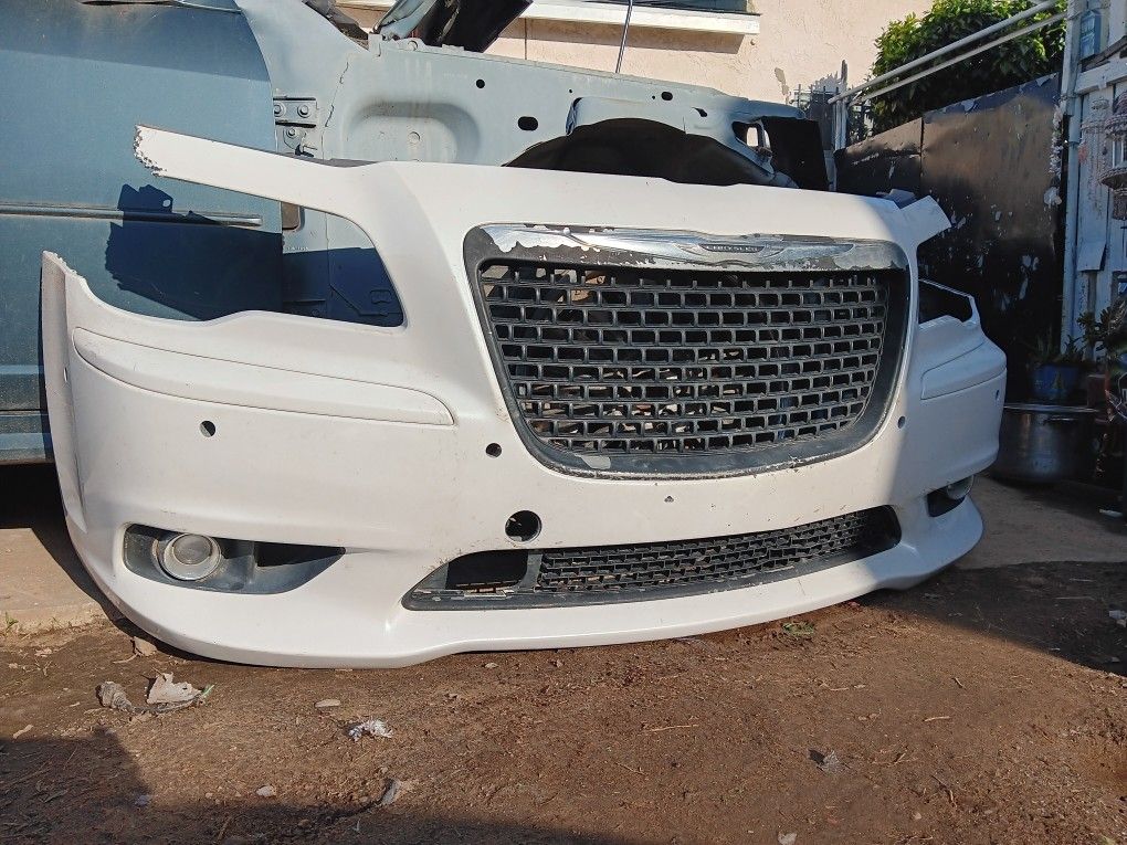 12 To 14 Chrysler 300 Srt8 Bumper