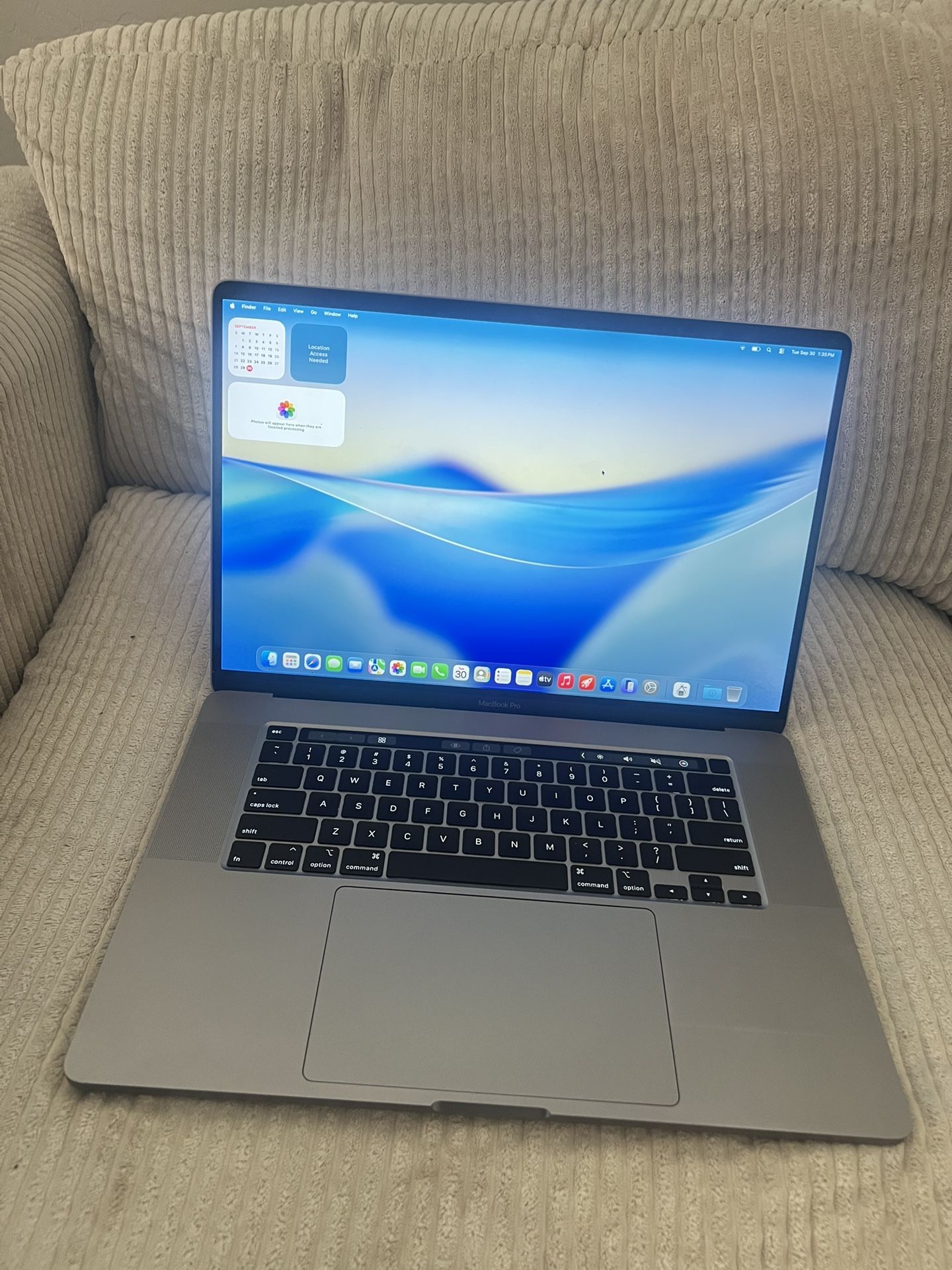 MacBook Pro 16 Inch