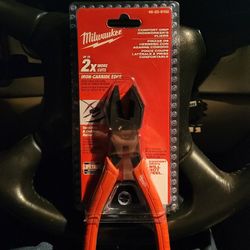Milwaukee
9 in. Ironworker's Pliers with Comfort Grip