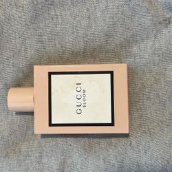 gucci bloom perfume