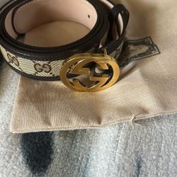 CLEARING CLOSET GUCCI BELT!!