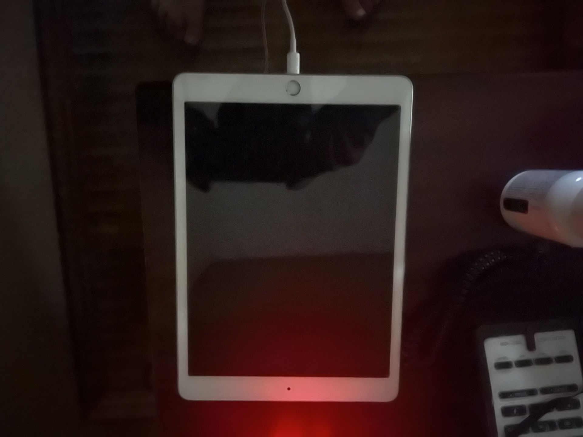 8th gen ipad with case and keyboard