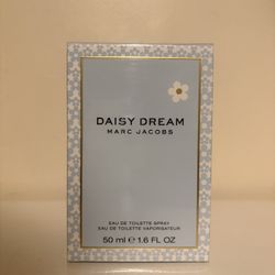 Marc Jacobs Daisy