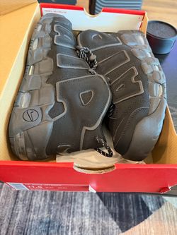 Nike uptempo size 11.5
