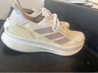 Worn 1x Adidas ultra boost 5x size 8.5 mens