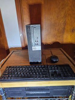 Dell PC. i3-3.60GHz-9TH-Gen. CPU. 16GB Ram. 256GB SSD. GPU: Radeon Graphics.