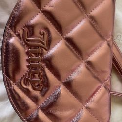 NWT Original JUICY COUTURE Quilted Crossbody Saddle Flap Bag  Charm