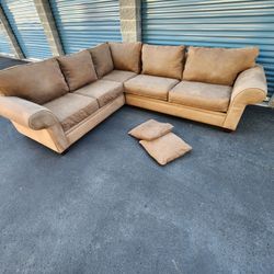Sectional Couch With Delivery 