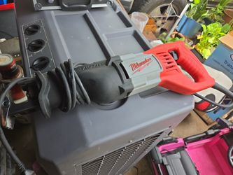 Milwakee Sawsall Likes new Work Perfect