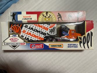 Cincinnati Bengals 1995 Limited Ed 1:80 Scale Matchbox DieCast Team Trailer