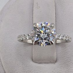 14k white gold 1.58ct VS1 E hidden halo engagement ring