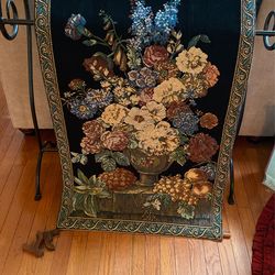 Beautiful floral wall tapestry