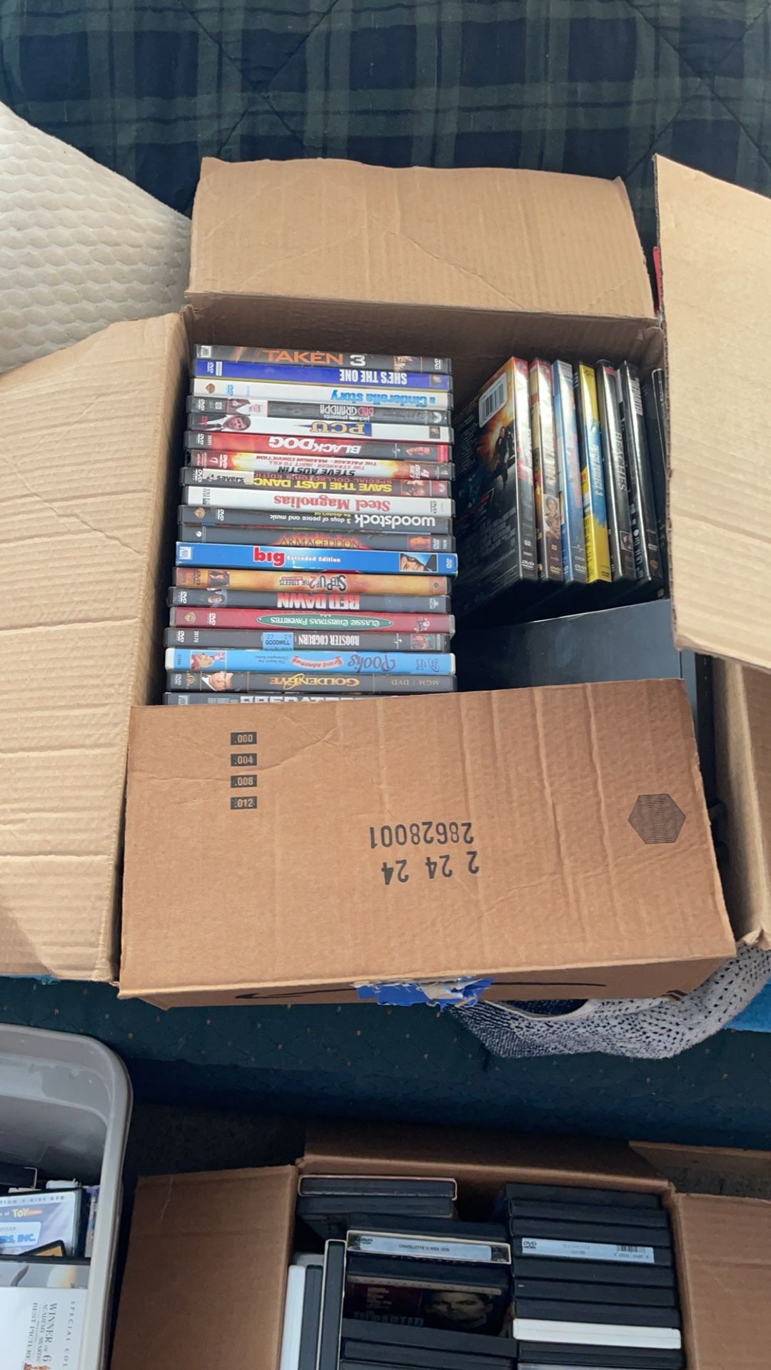 Movies,DVDs,VCR Tapes and Xbox 360 Games