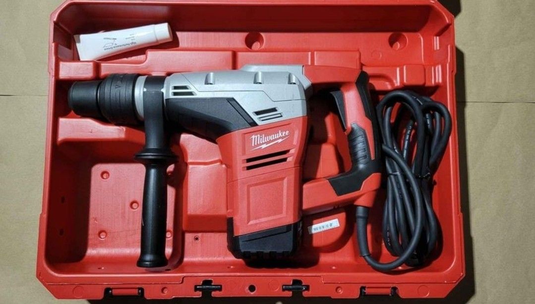 Milwaukee
1-9/16 in. SDS-Max Rotary Hammer