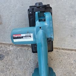 Makita 5093d Cordless Saw 