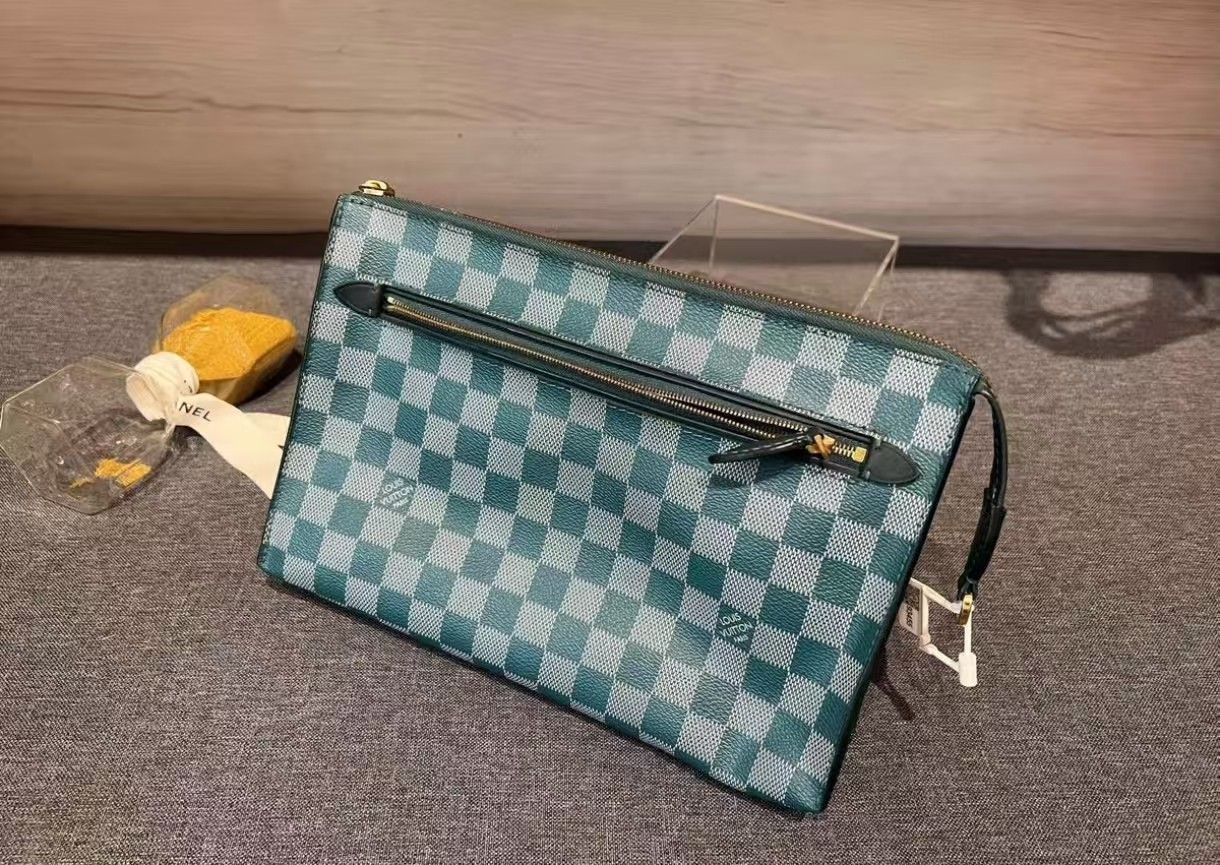 Louis Vuitton vintage pattern handbag