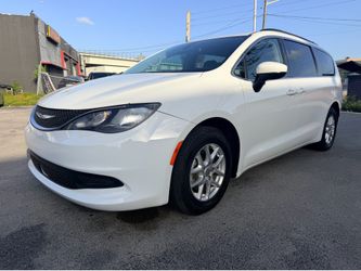 2021 Chrysler Voyager