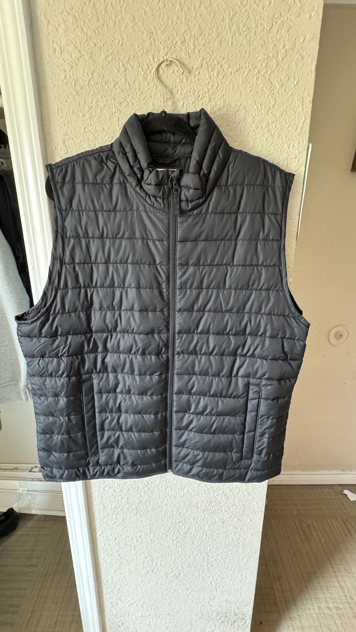 Grey Gap puffer vest