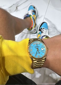 Yellow Gold Tiffany Blue Dial Diamond Numerals Presidential Day Date Watch 41mm