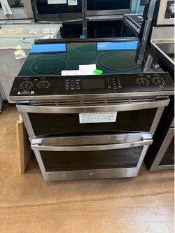 GE Profile Electric range 30” with double oven