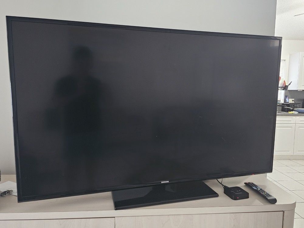 60" Samsung Smart TV