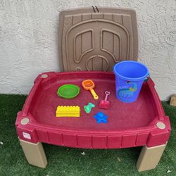 Step2 Naturally Playful Red Plastic Sandbox and Toddler Outdoor Toy - See My Other Items 😀