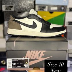 Size 10M - Nike Dunk Low “Mocha”