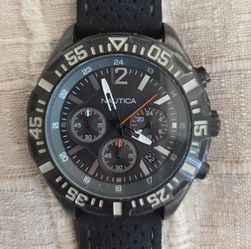 Men's Nautica N18720G NST Chronograph Watch With Owner's Manual