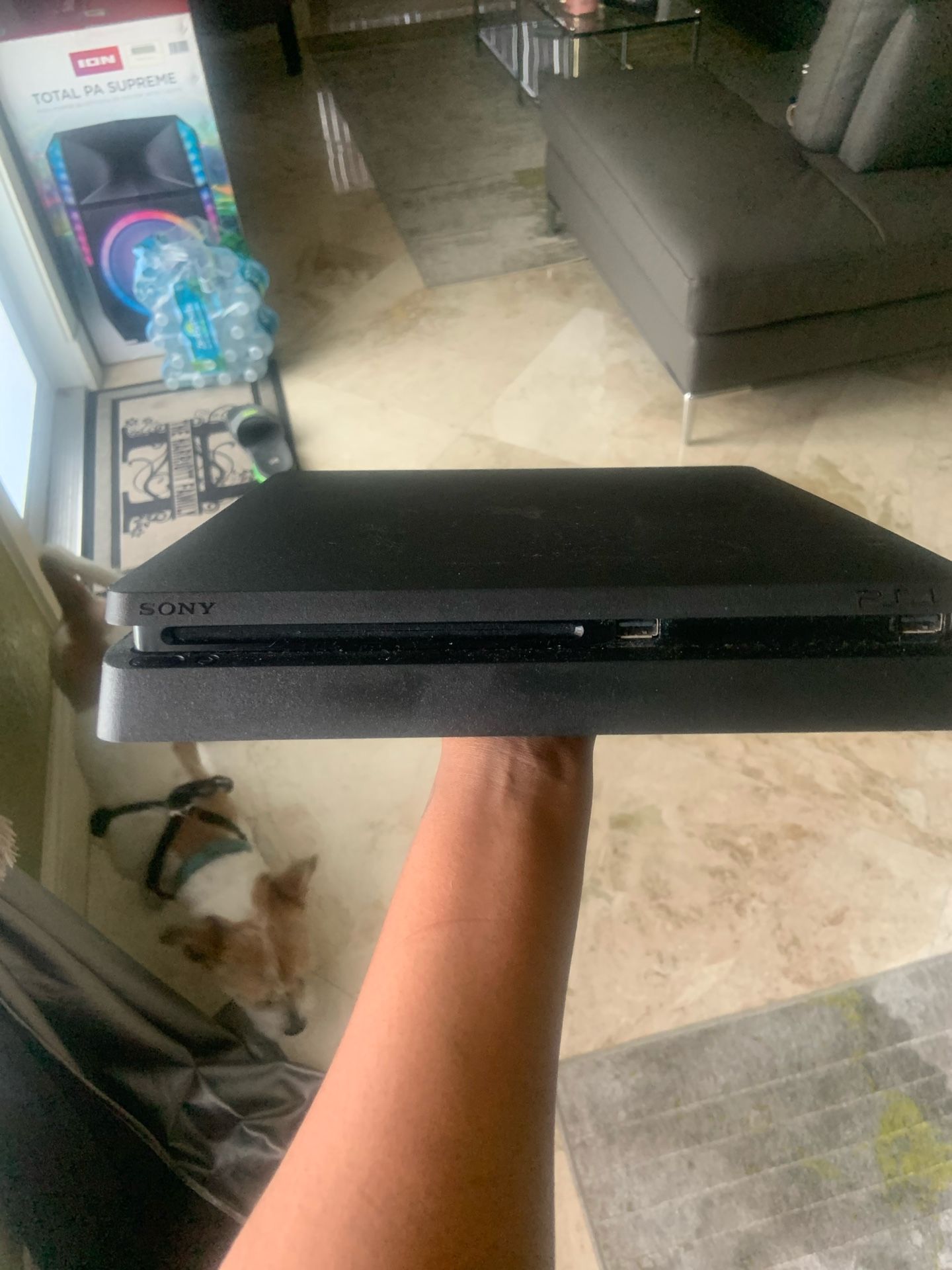 PS4 Slim