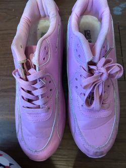 Woman sneakers size 9