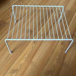 White Metal Wire Shelf / Rack – Good Condition