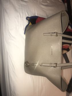 Mk hang bag
