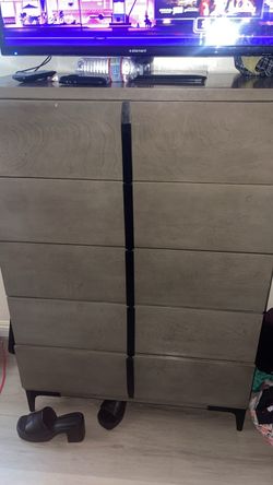 dresser