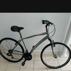 SCHWINN  BIKE(  Read Description  )