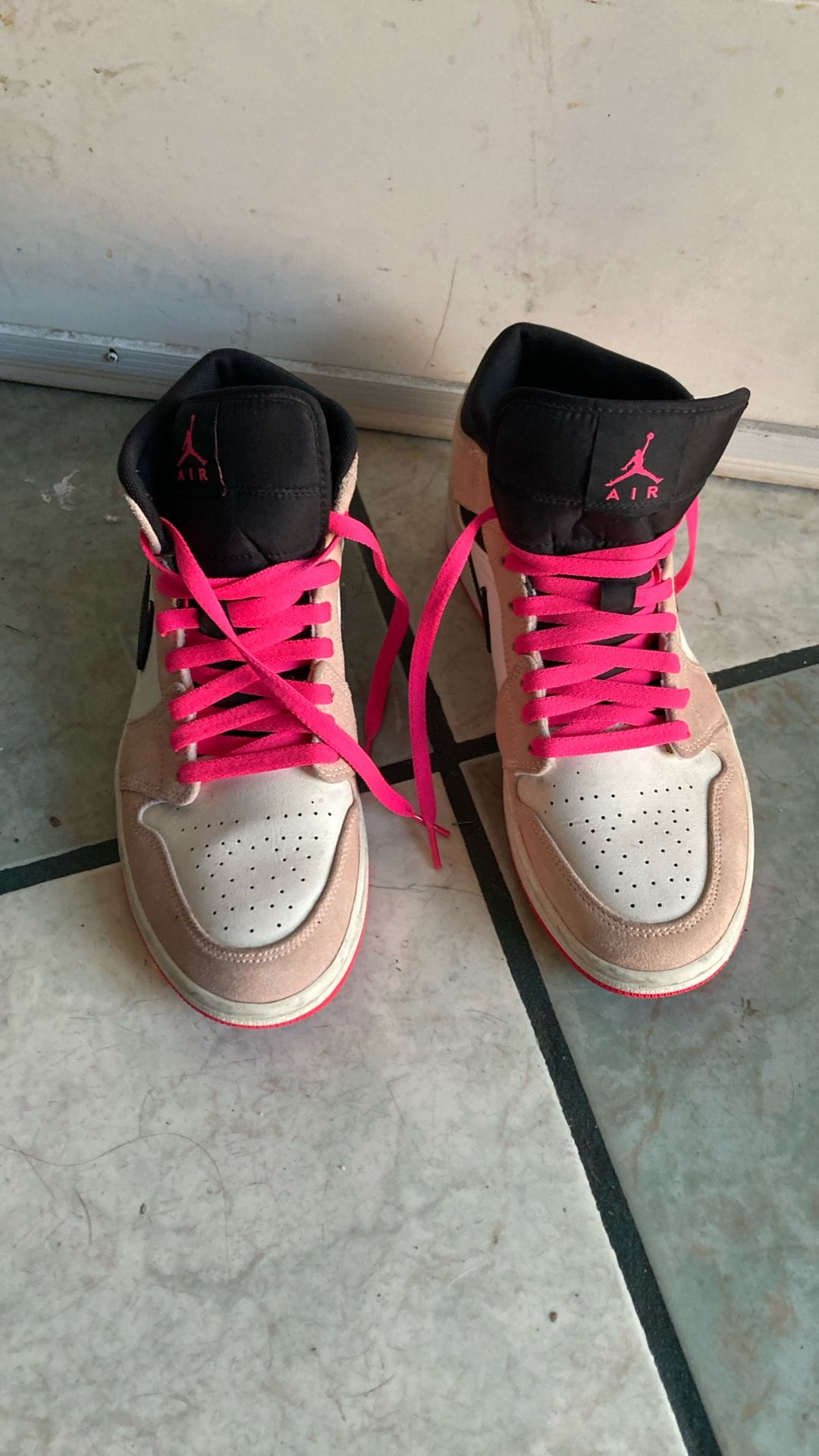 Nike Air jORDAN Size 9.5