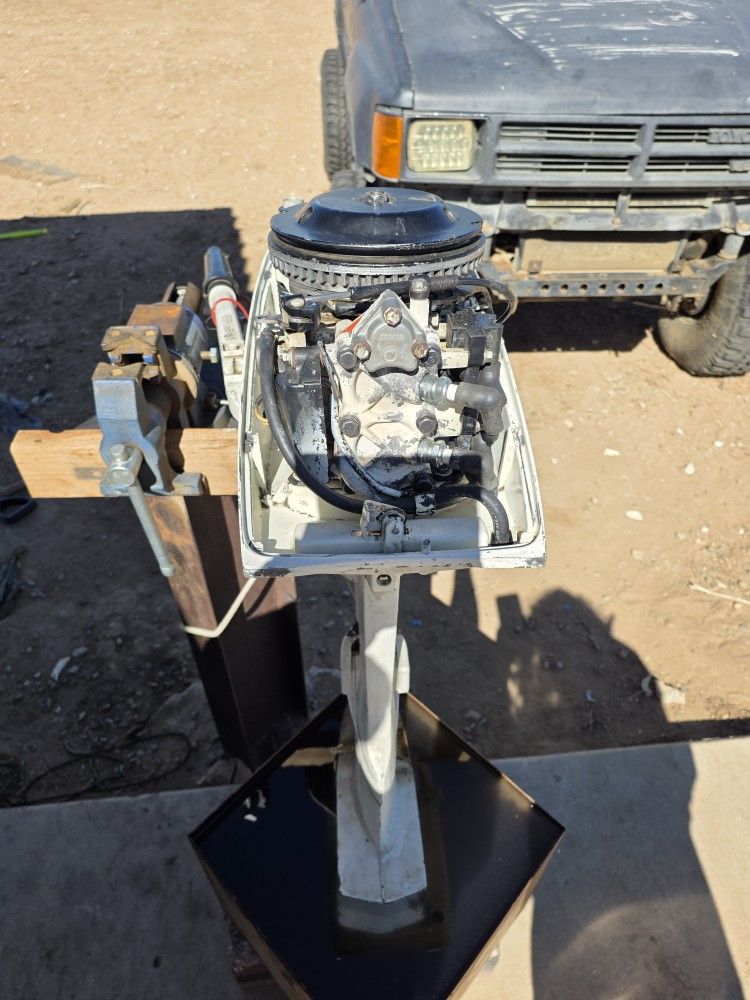 Boat Motor/ Outboard Motor 