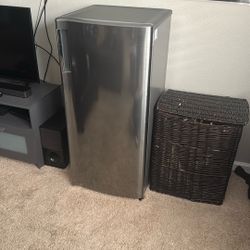 LG Mini Fridge with Freezer