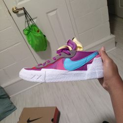 NIKE SACAI KAWS BLAZER LOW PURPLE DUSK 