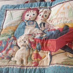Raggedy Ann Comforter And Skirt 