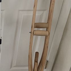 Crutches 