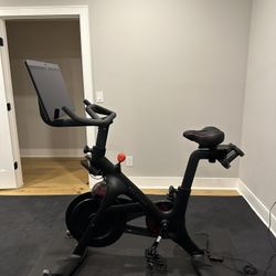 Peloton Bike+