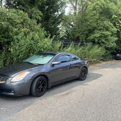 White PS4 $100 Bucks 