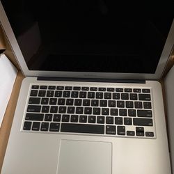 MacBook