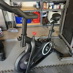 Echelon Connect Spin Bike- Great Condition