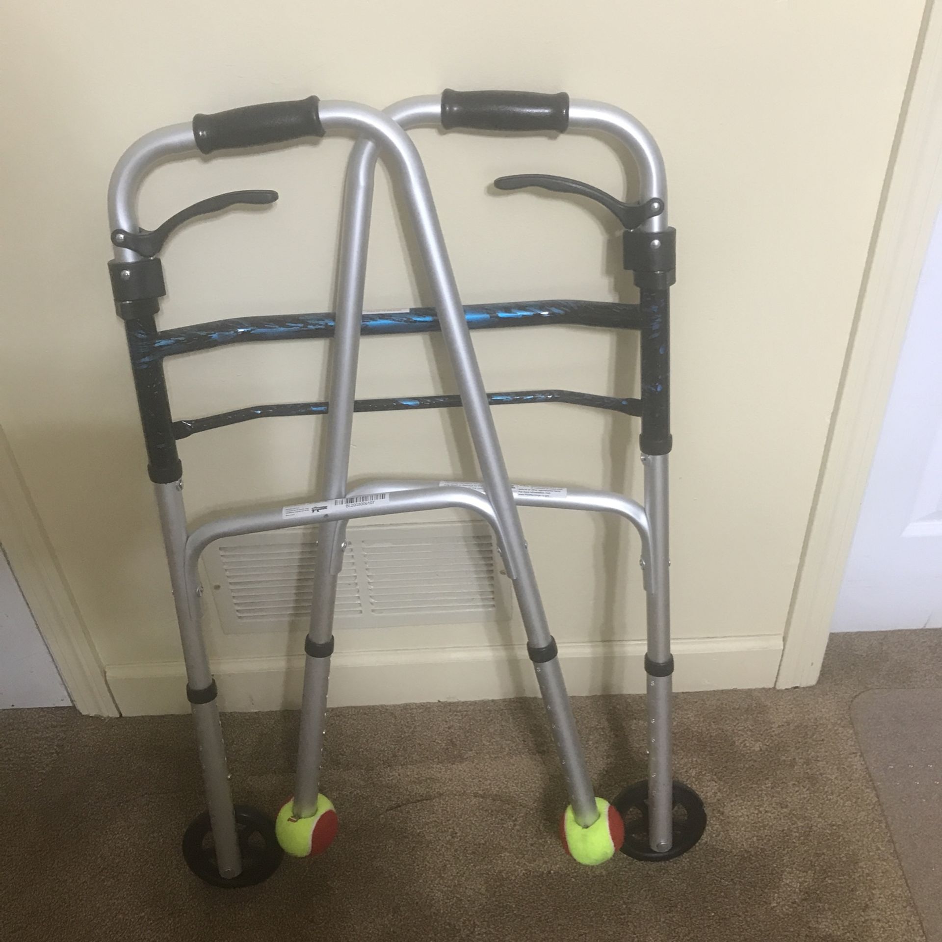 Walker with Trigger Levers