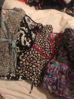 4 koi size small scrub tops