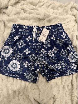 Designer Street Wear Mesh Shorts - Large
